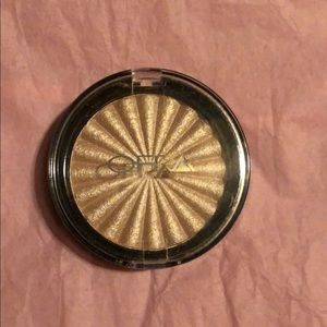 Ofra Rodeo Drive Highlighter
